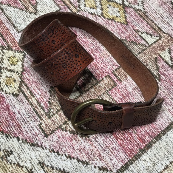 Tooled Floral Leather Brown Belt Gold Brass Circular Buckle Boho Rustic - Picture 6 of 7